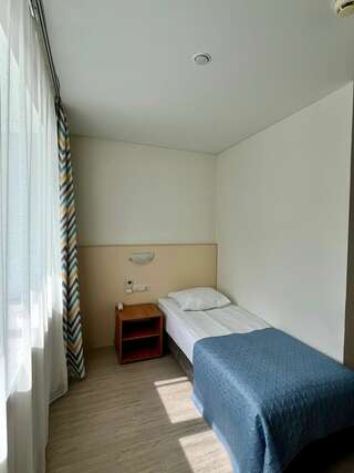 Гостиница Северные зори Череповец Улучшенный одноместный номер-1