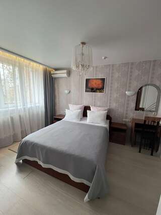 Гостиница Северные зори Череповец Люкс с 1 спальней-1